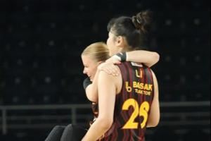 李月汝前队友欧锦赛夺冠后飞18h赶回WNBA&落地被裁 队友声援:恶心